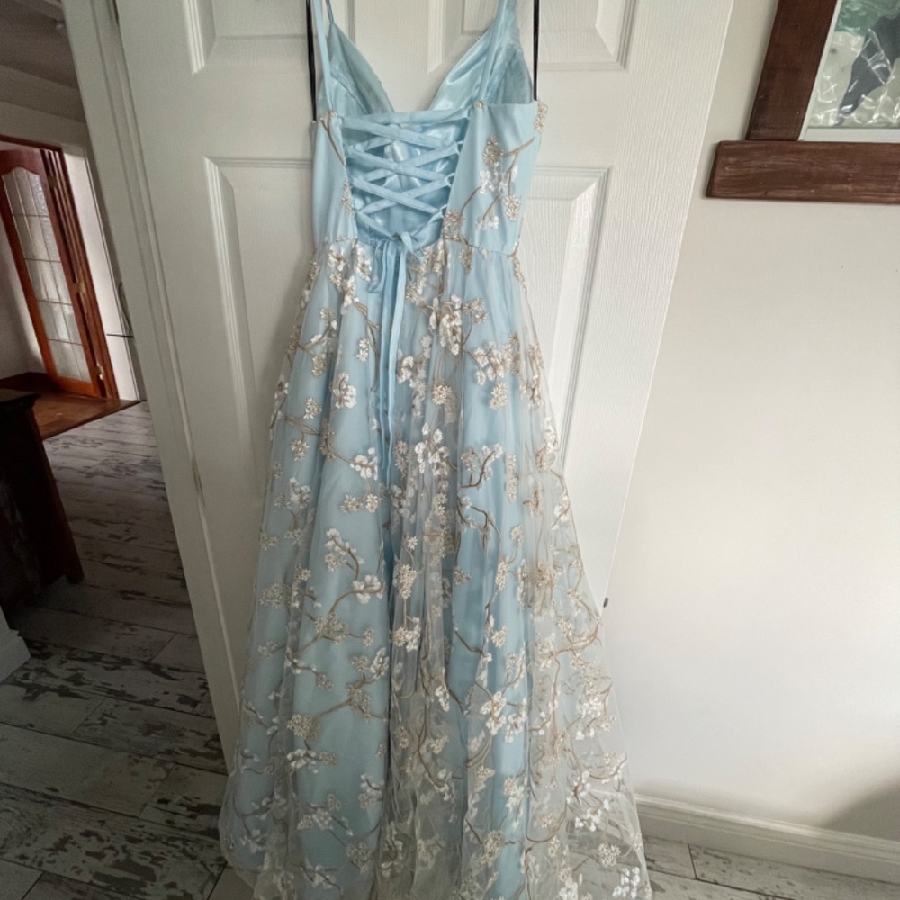 Prom Dress - Picture 2 of 4